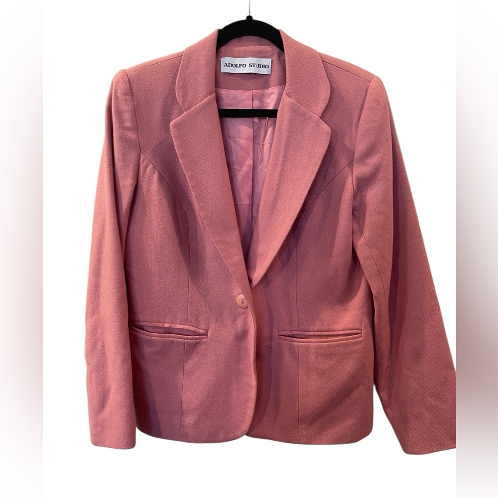 Adolfo Studio Women’s One Button Wool Pink Lined Blazer Size: 6